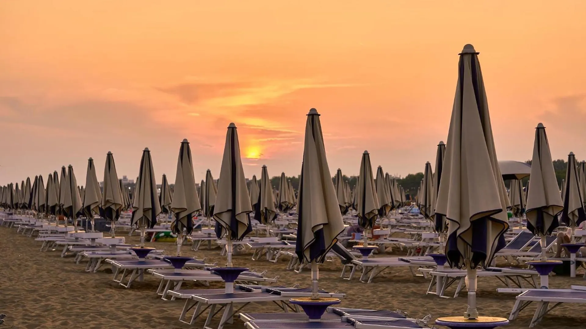 Seaview Flat Next To Bibione Beach - Beahost