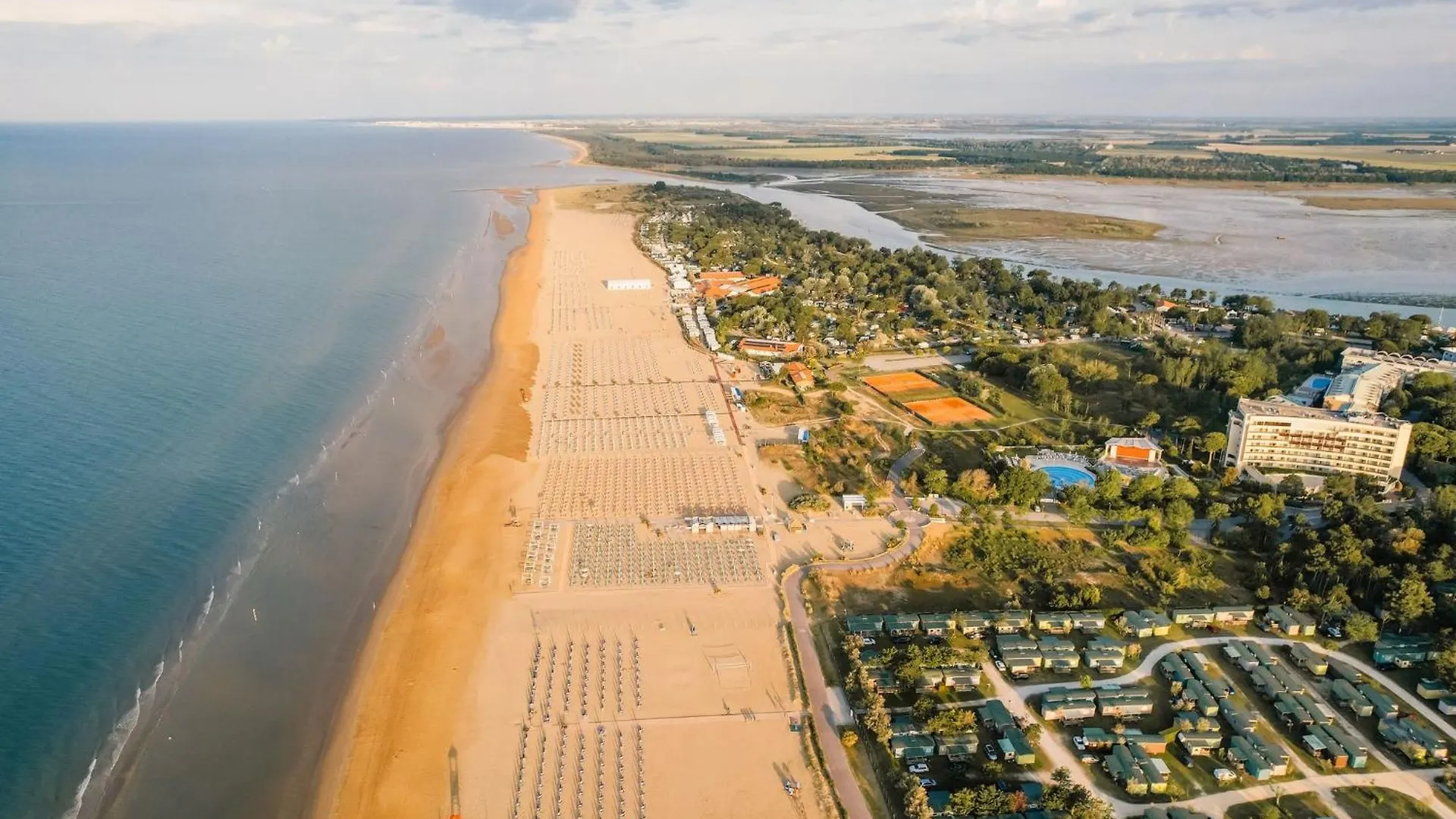 Apartment Seaview Flat Next To Bibione Beach - Beahost